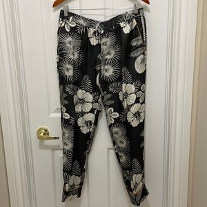 Women's J. Crew 100% silk patterned Pajama-style pants. Size 8. Never worn.